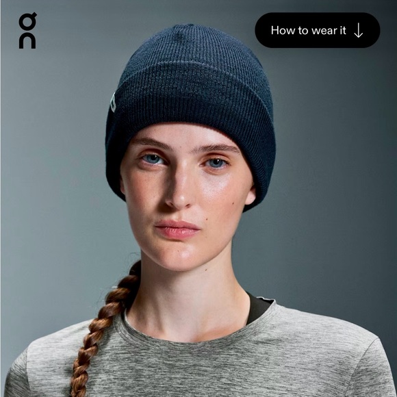 On Running Unisex Merino Beanie Black - Picture 6 of 8
